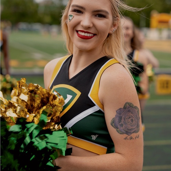 Meet your Posher, Jade - Picture 3 of 4